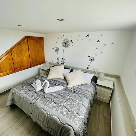 La Casita De La Pared *