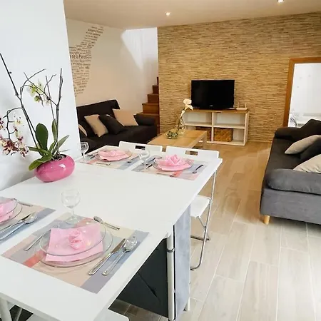 公寓 La Casita De La Pared *